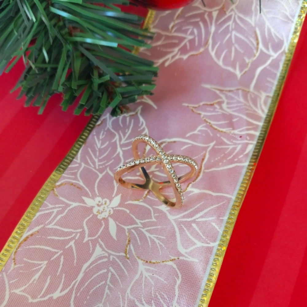 Gold Ring NWT